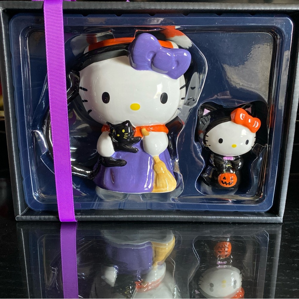 NIB 2024 Hello Kitty Halloween Mug And Figurine Set, Made By Blue Sky Clayworks